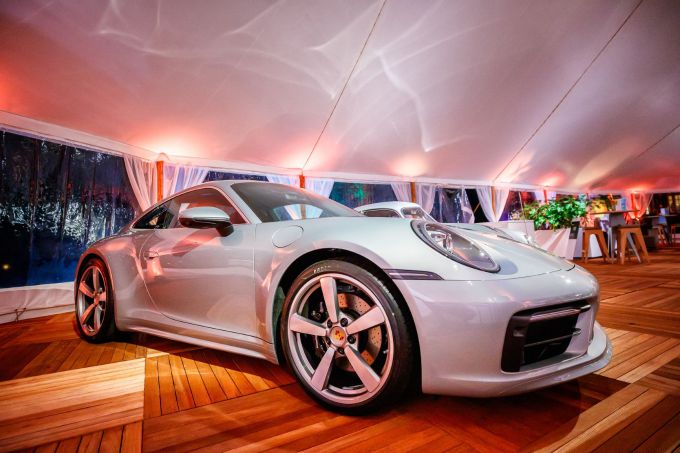 2 gelimiteerde Porsche 911 Carrera 4S Ben Pon jr