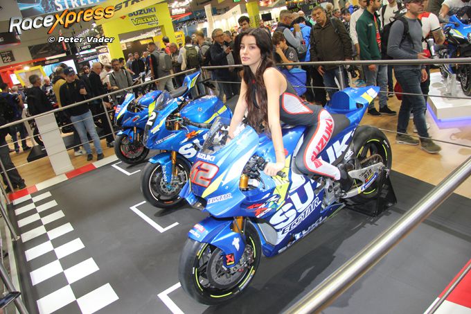 motorbabe Suzuki