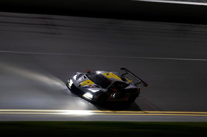 Nr4 Roar Before the Rolex 24