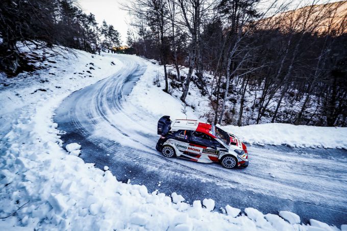 Rally Monte Carlo 2021 8e overwinning Sebastien Ogier Toyota actie