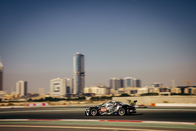 24H Dubai Larry ten Voorde Porsche Huber 3