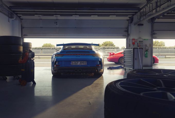 Nieuwe Porsche 911 GT3 is geboren op het circuit 4