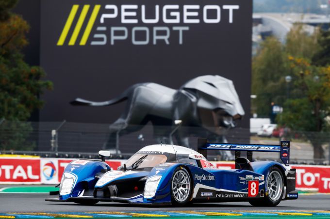 Peugeot_back_at_Le_Mans