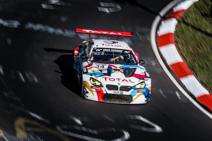 11_Walkenhorst_BMW_M6_GT3_full_speed_front_above
