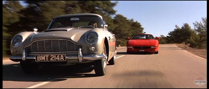 Aston_Martin_DB5_versus_Ferrari_James_Bond_007_Golden_Eye