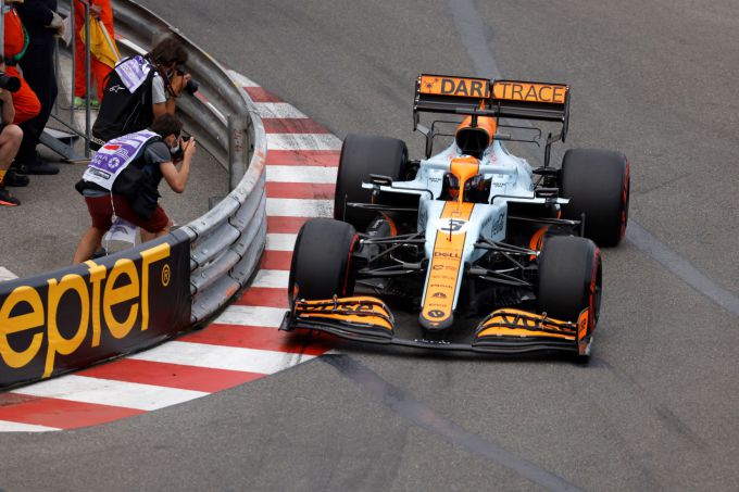 Daniel_Ricciardo_Monaco_corner_2021MonacoGrandPrixSaturday