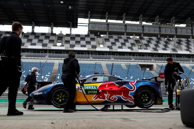 Red_Bull-Ferrari_von_Liam_Lawson_NZL_DTM AF Corse