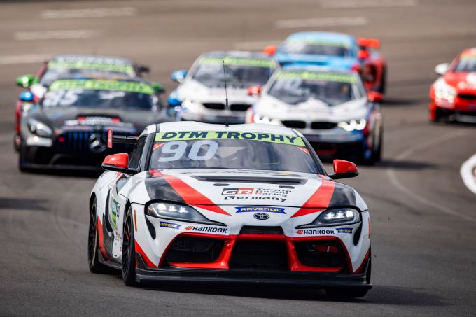 DTM_Trophy_Toyota_eerste_overwinning_voor_Nico_Verdonck_BEL_in_de_Toyota_van_Ring-Racing