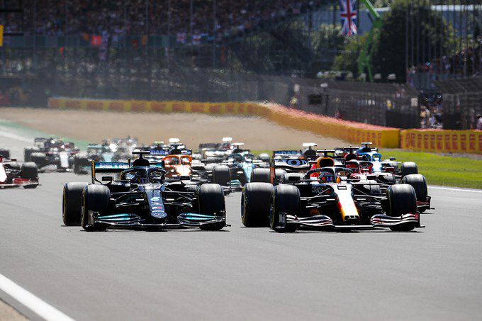 FIA F1 Max Verstappen Lewis Hamilton