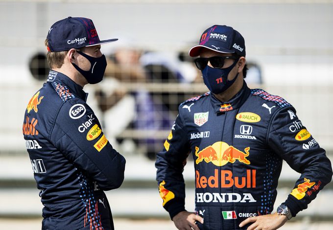 Max Verstappen en Sergio Perez