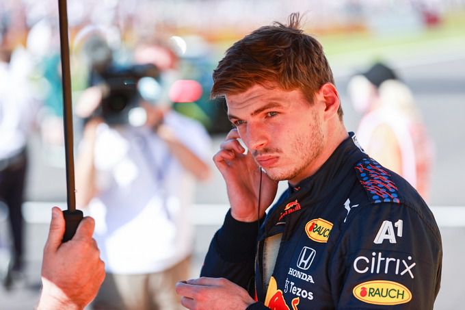 Max Verstappen portret Red Bull Racing F1