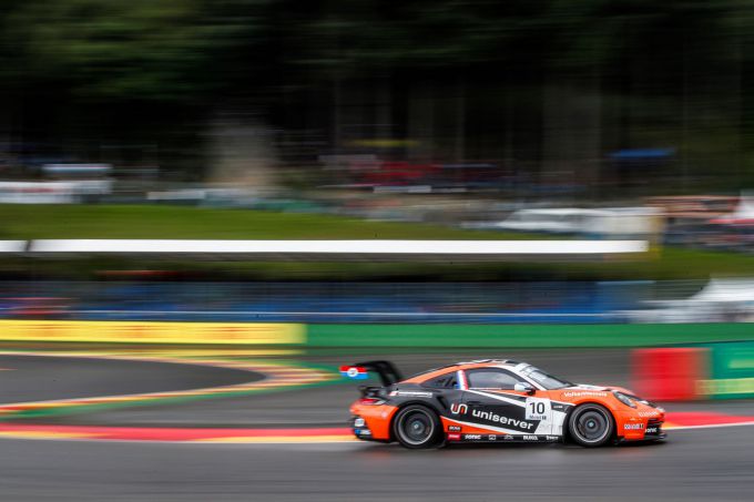 Porsche Mobil 1 Supercup Spa-Francorchamps Team GP Elite zijaanzicht