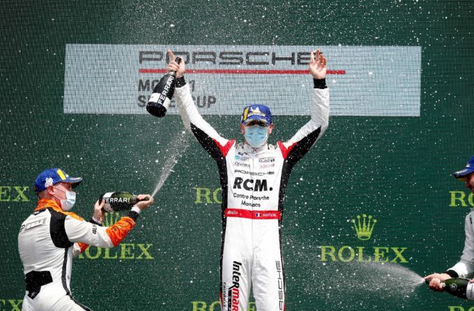 Larry_ten_Voorde_Hongarije_podium