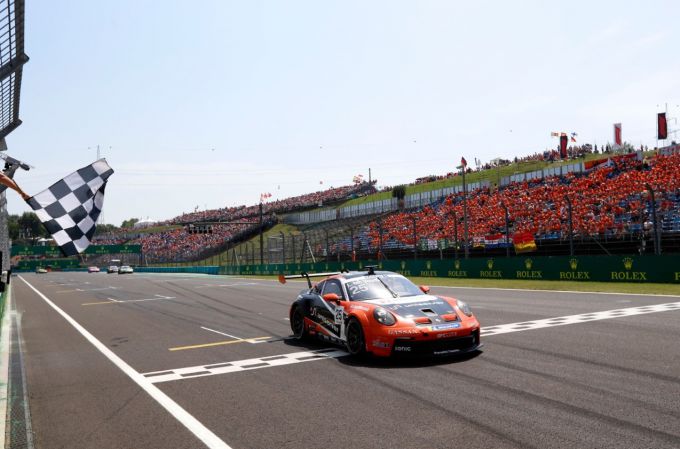 Larry_ten_Voorde_finish_Hongarije