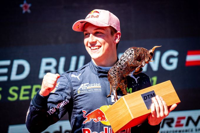Liam Lawson Red Bull Ferrari