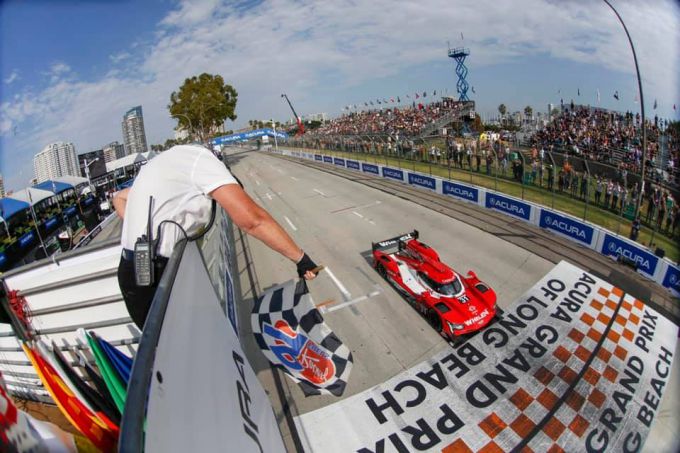 IMSA_Long_Beach_Felipe_Nasr_winnaar