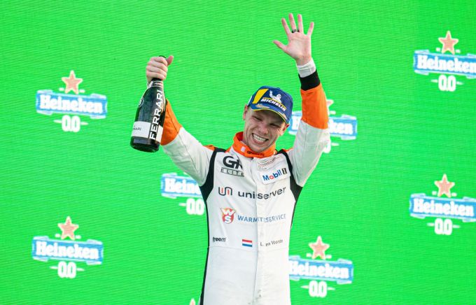 Larry_ten_Voorde_overall_champion_2021_Porsche_Supercup podium