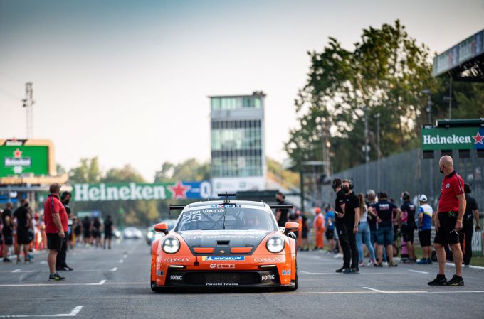 Larry_ten_Voorde_overall_champion_2021_Porsche_Supercup opstellen startgrid
