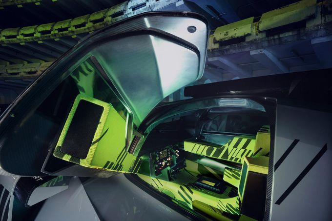 Peugeot 9X8 3 rijderscompartiment