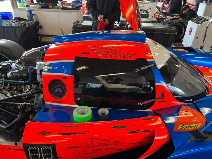 24H Daytona 2022 Nr74 in pitbox