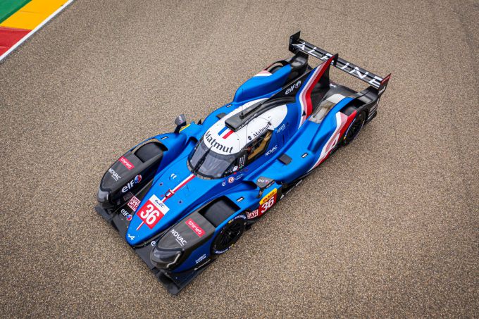 Alpine_A480_-_boven_zij_aanzicht_Tests_Sessions_on_the_Motorland_circuit_2
