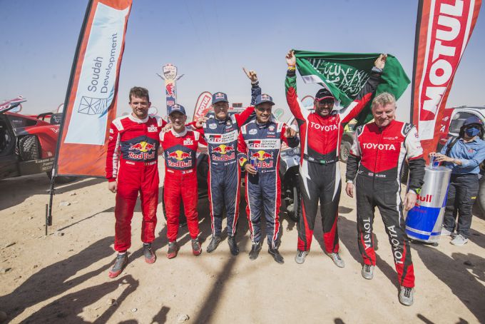Dakar podium autos