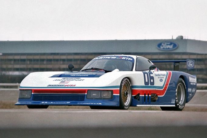 Ford_Team_Zakspeed_USA_Mustang_GTP_Klaus_Ludwig_Bobby_Rahal_Camel_GT_Road_Atlanta_1984