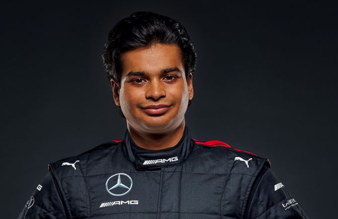 Arjun_Maini_Mercedes-AMG_Team_HRT