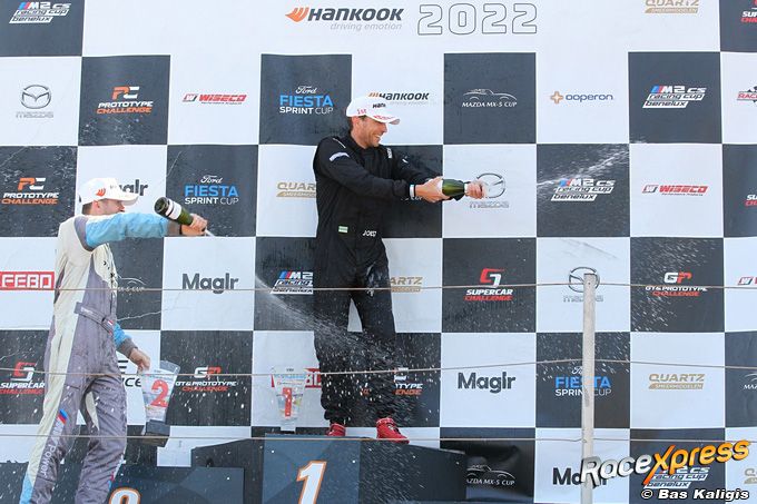 Mark Jobst uit Zandvoort 2 keer naar podium in Super Car Challenge