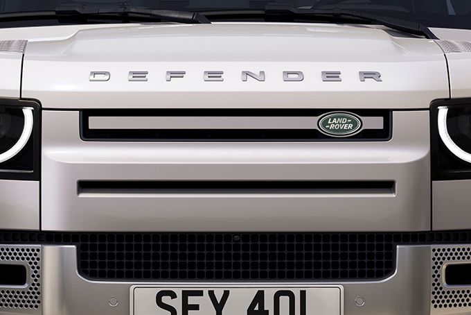 Land Rover Defender 130
