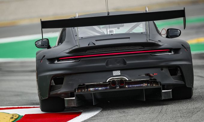 Porsche_911_GT3_2022-3