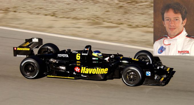 Cristiano_da_Matta_2002-CART-Newman-Haas-Racing