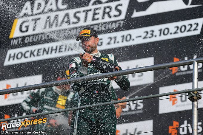 ADAC GT Masters Hockenheimring winnaar Gounon champagne RX foto Johann van de Kerkhof