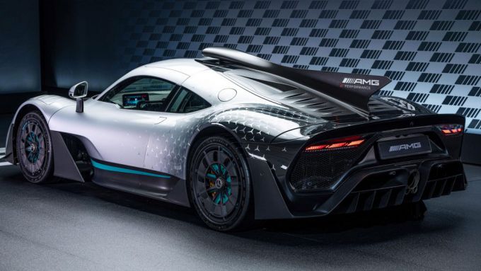 Mercedes_Project_ONE_hypercar 6