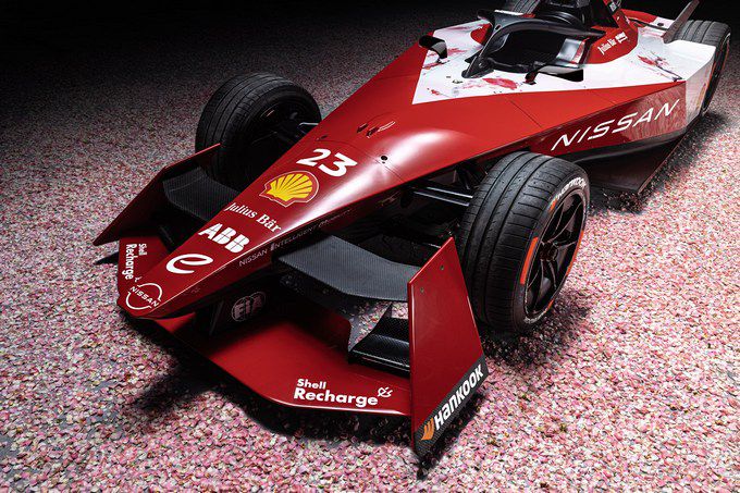 foto Nissan Formula E Team onthult Sakura-kleurenschema voor nieuwe e-4FORCE 04-raceauto