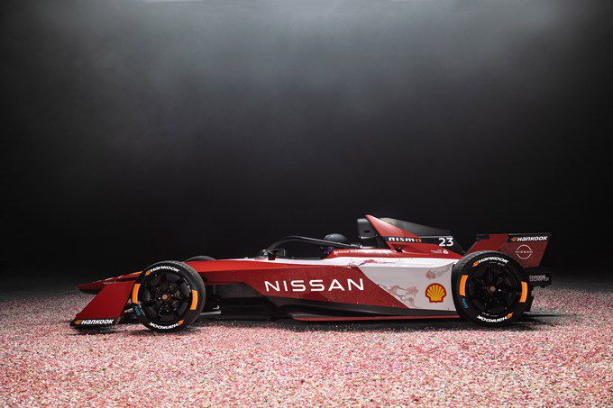 Nissan-Formula-E-Team-onthult-Sakura-kleurenschema-voor-nieuwe-e-4FORCE-04-raceauto 