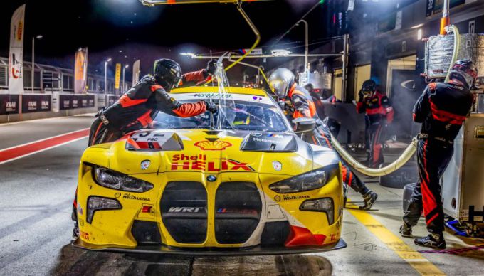 Intercontinental GT Challenge Kyalami 9 Hour 2023 BMW Shell pitstop