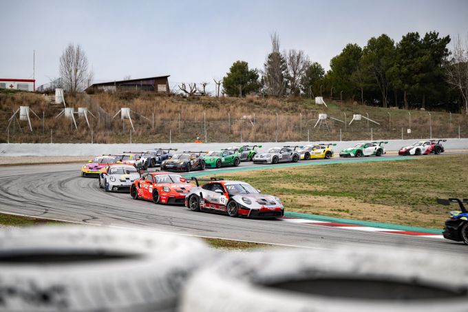 Porsche Sprint Challenge Southern Europe Barcelona startveld foto 1