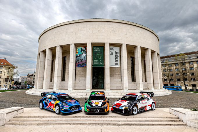 WRC_cars_city_center_Zagreb