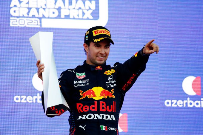 Sergio_Perez_GP_winnaar_Bakoe_2021