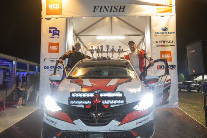 Overbeek wint hete strijd in GTC Rally