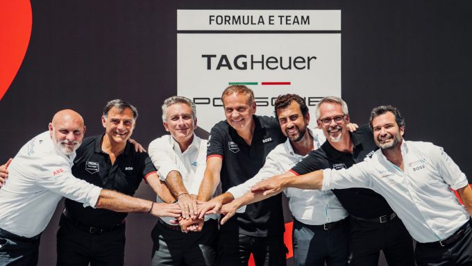 Porsche Formula E 2023 foto 5 crew commitment