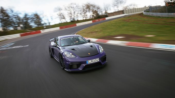 Porsche 718 Cayman GT4 RS Manthey Kit Nordschleife foto 2
