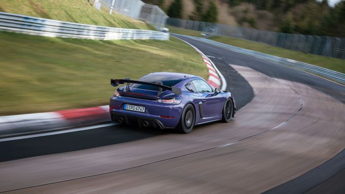 Porsche 718 Cayman GT4 RS Manthey Kit Nordschleife foto 9