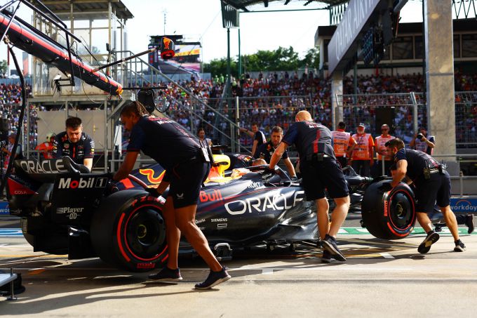 Startopstelling startgrid F1 Hongarije Hungary 2023 Max Verstappen