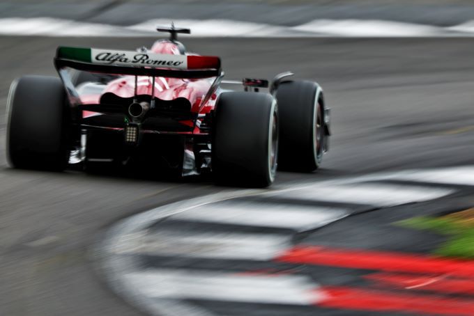 Alfa_Romeo_F1_actie_achterkant_2023_British_Grand_Prix
