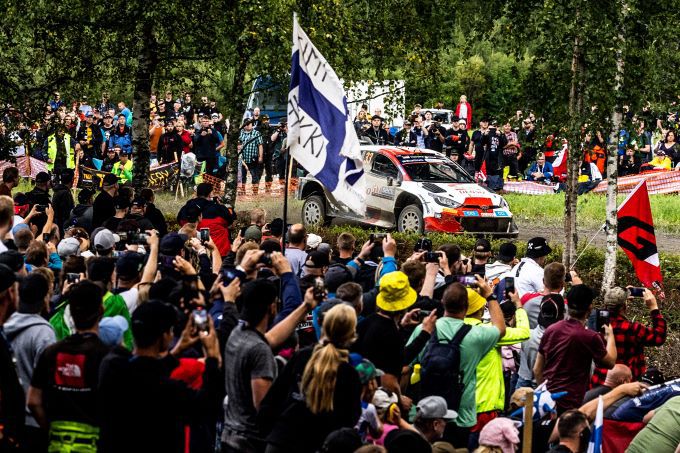 Secto Rally Finland zaterdag foto 1 Elfyn Evans