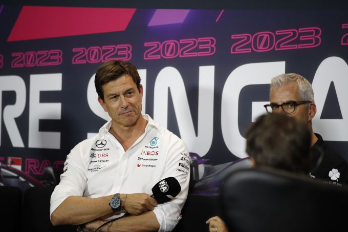 Toto Wolff Mercedes Singapore
