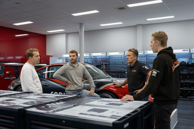 Gerben de Jong en Jurre Duijn Sonic en Mark en Max van der Snel More Motorsport