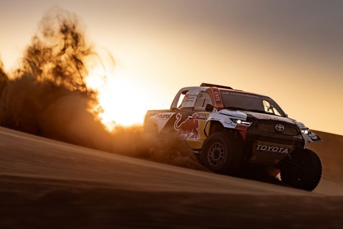 Toyota GR DKR Hilux EVO T1U Foto 3 Bron Red Bull Content Pool